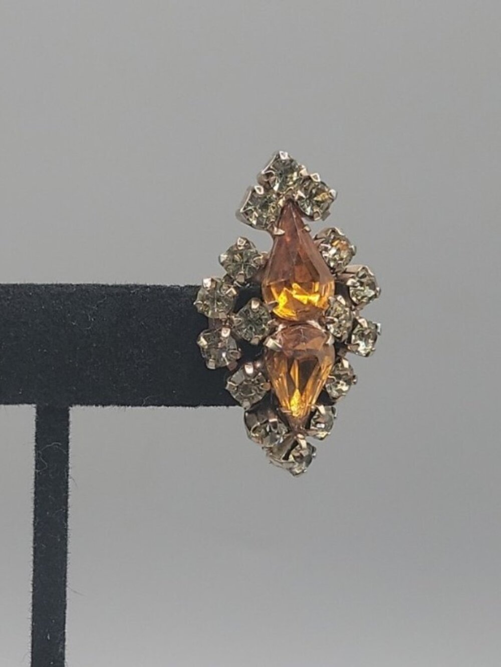 Vintage Clip-On Earrings Amber Gold Rhinestone Diamond Shaped Huge Sparkle - Picture 8 of 12